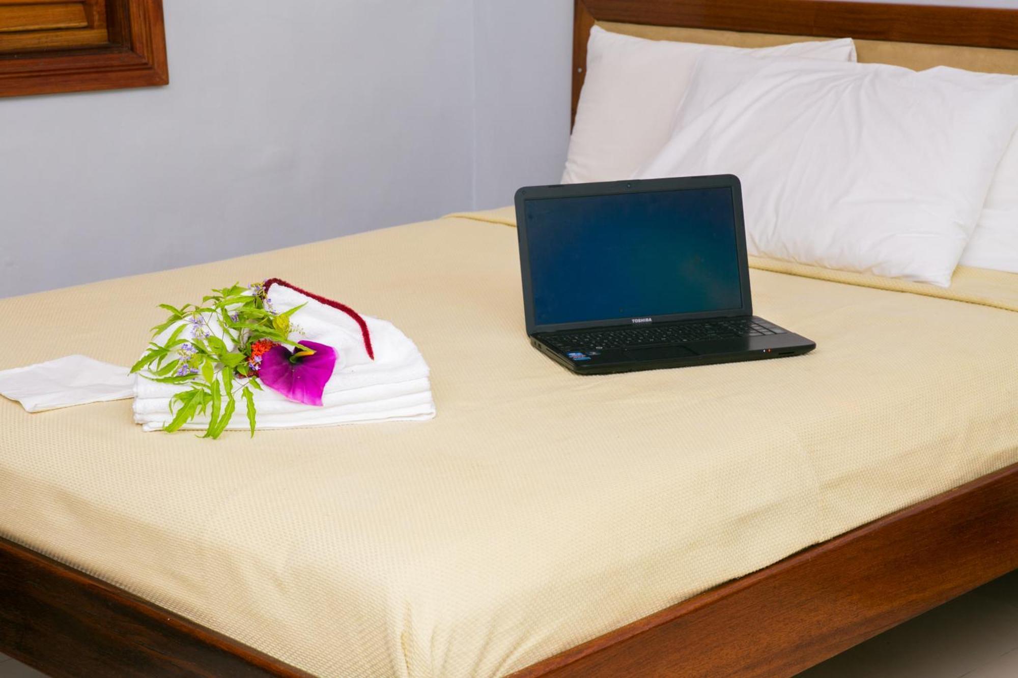 Hideaway Hotel Port Moresby Rom bilde
